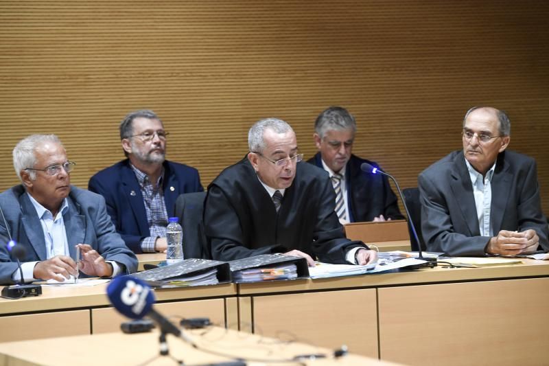 El convenio del parque eólico de Santa Lucía se aprobó en un día y con prisas