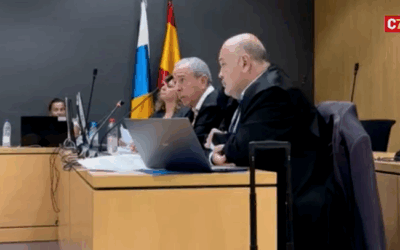 La acusación: «Sacarle dinero a una gente que solo quiere tener hijos es una estafa miserable»